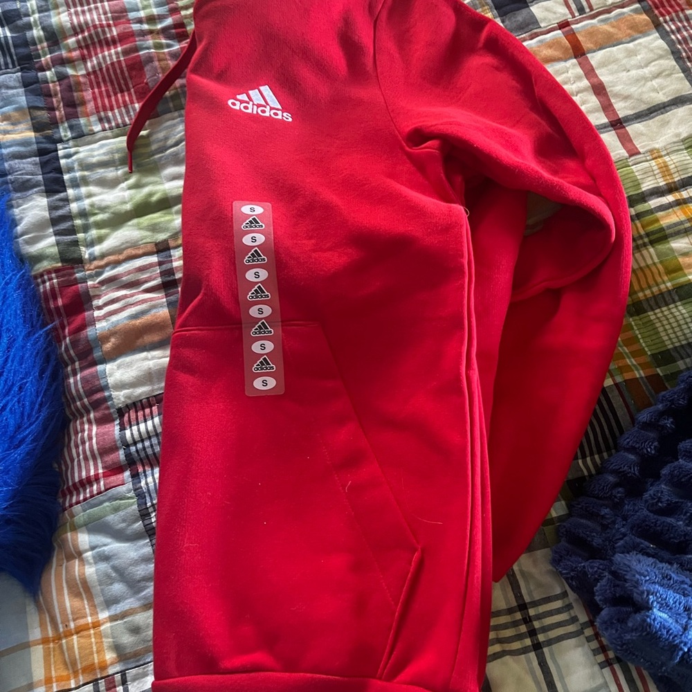 Men’s small adidas hoodie NWT